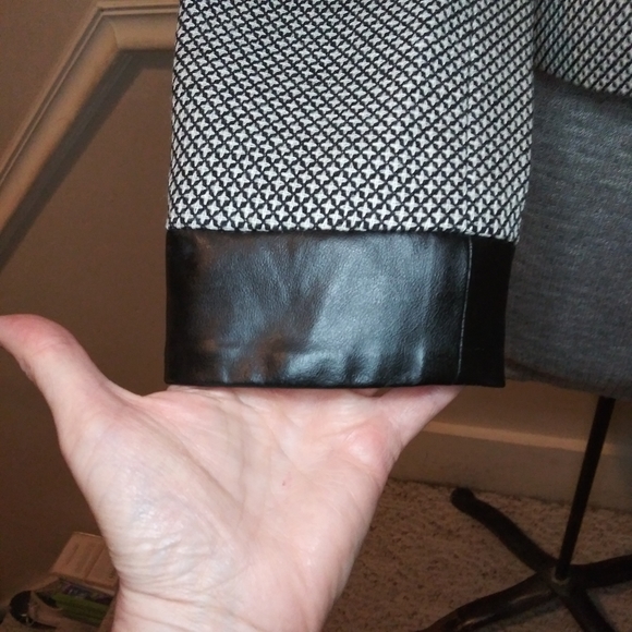 Vintage Neiman Marcus Black/Ivory Cropped Wool Jacket With Genuine Leather Trim - Picture 5 of 16